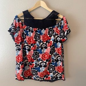 Crown & Ivory Floral Open Shoulder Top Size L